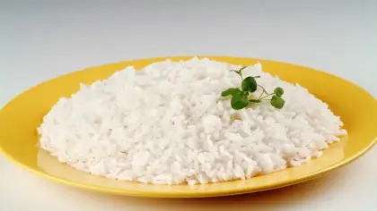 لماذا يسبب الأرز انتفاخ البطن وكيف تتخلص من غازاته