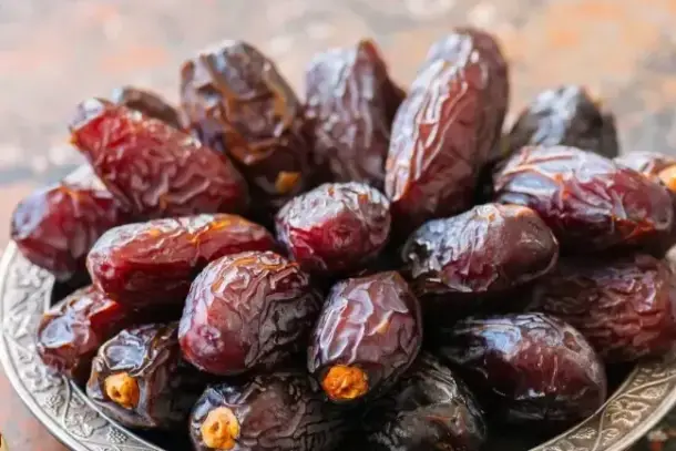 فواكه غنية بالكربوهيدرات