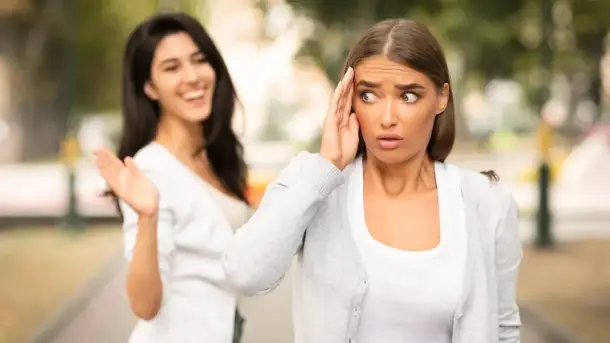 الصداقة المؤذية