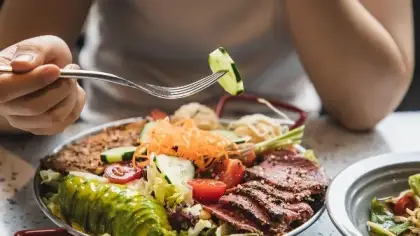أغذية صحية تعزز قدرة الطلاب على التركيز والحفظ