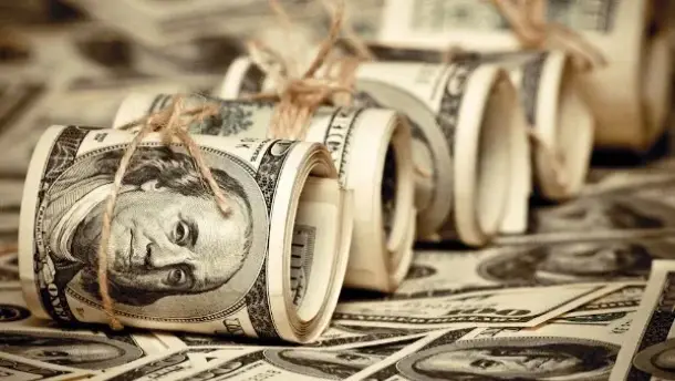 العلاقة بين المال والسعادة