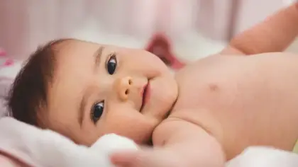 لماذا لا يناسب الحليب البقري السائل الأطفال في مرحلة النمو المبكرة