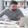 كيف يغير استكمال الدراسات العليا مسارك المهني والشخصي؟