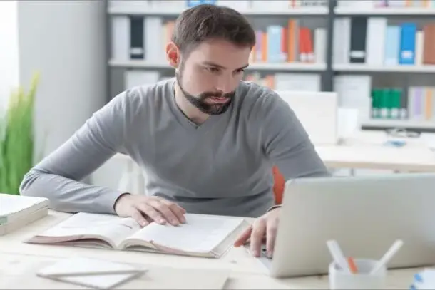 استكمال الدراسات العليا
