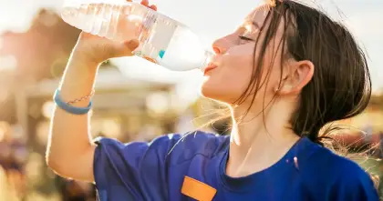 ماذا يحدث لجسمك عند قلة شرب الماء؟