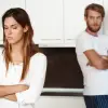 لماذا تسبب عبارة أنا بخير أزمات بين الزوجين؟